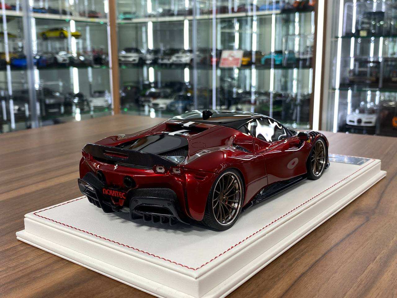 1/18 Resin Ferrari SF90 Stradale Novitec – Davis & Giovanni Chrome Red w/ Black Roof & White/Black Stripe Limited 10