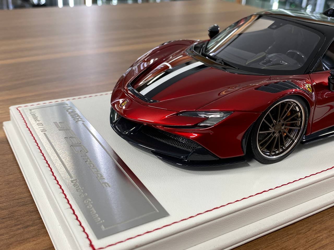1/18 Resin Ferrari SF90 Stradale Novitec – Davis & Giovanni Chrome Red w/ Black Roof & White/Black Stripe Limited 10