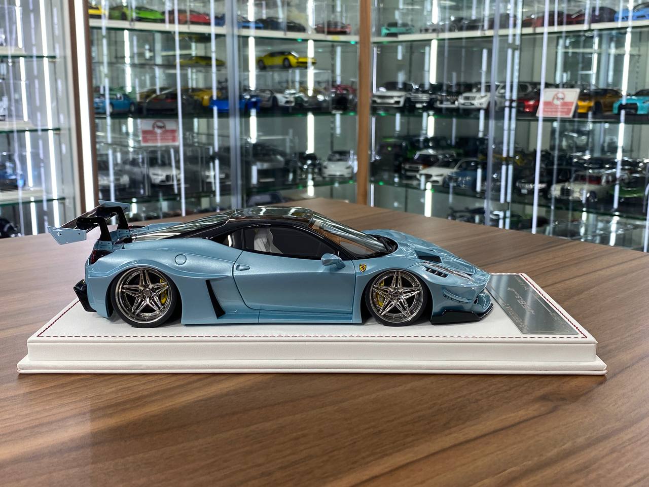 1/18 Resin Ferrari 458 GT LB Works – Davis & Giovanni AZZURRO THETYS with Carbon Roof Limited 8 pcs