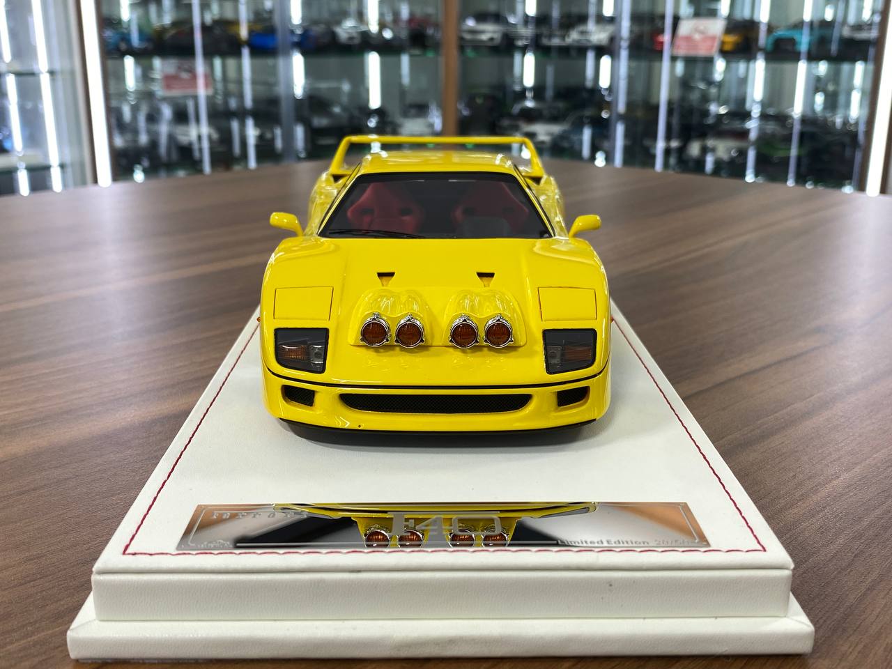 1/18 Resin Ferrari F40 – VIP Model Yellow ( Limited 50)
