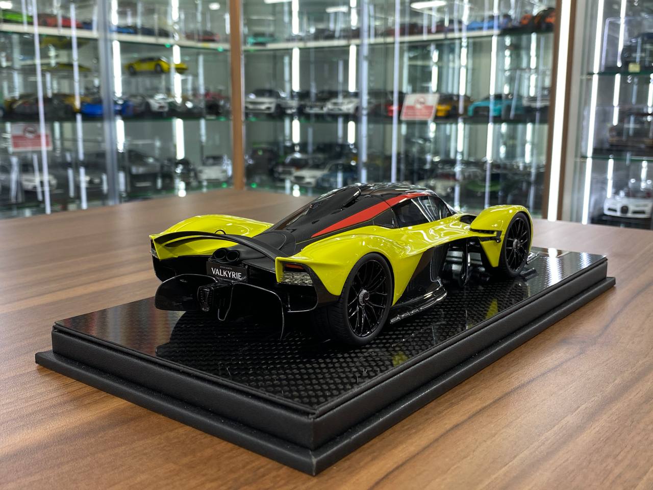 1/18 Resin Koenigsegg Valkyrie – Fronti Art Lime Essence - Limited 100 pcs