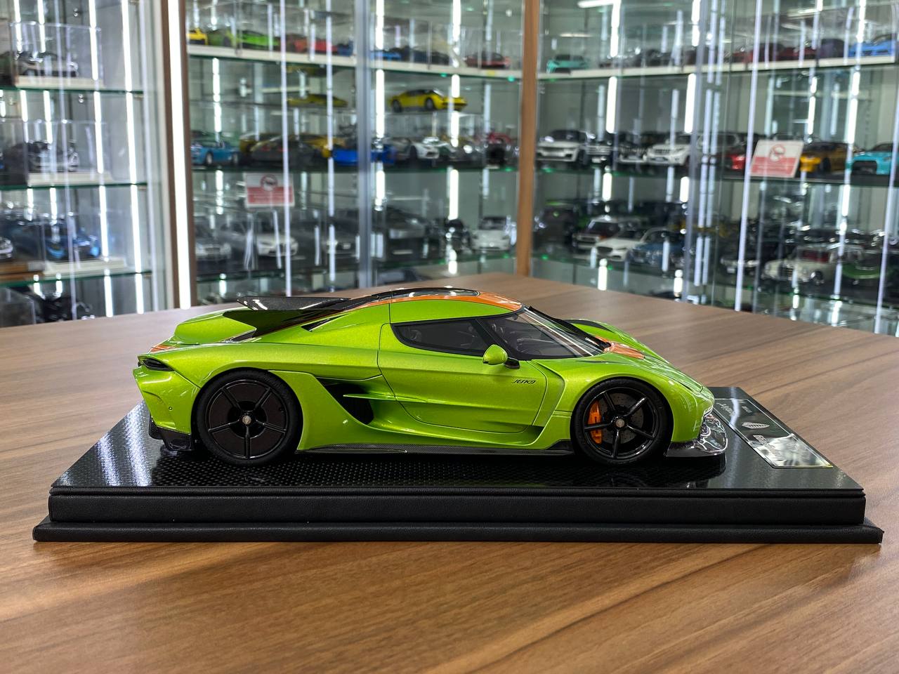 1/18 Resin Koenigsegg Jesko – FrontiArt Jesko Green Limited 100 pcs
