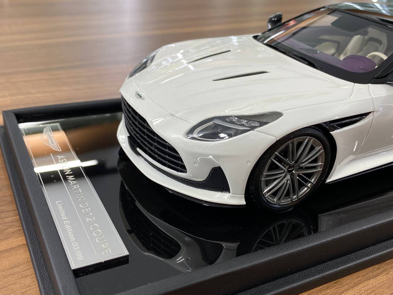 1/18 Resin Aston Martin DB12 Coupe – MotorHelix Zenith White Limited 99 Pcs