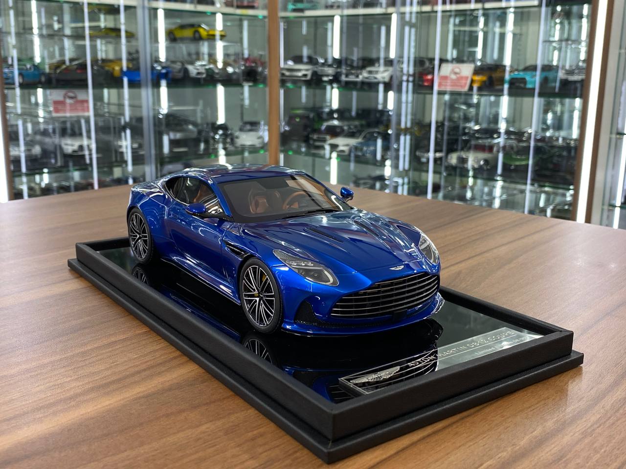 1/18 Resin Aston Martin DB12 Coupe – MotorHelix Ion Blue Limited 99