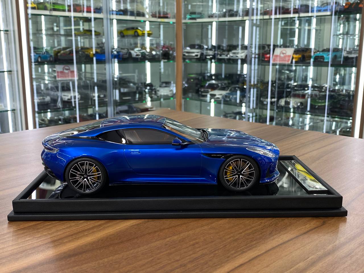 1/18 Resin Aston Martin DB12 Coupe – MotorHelix Ion Blue Limited 99