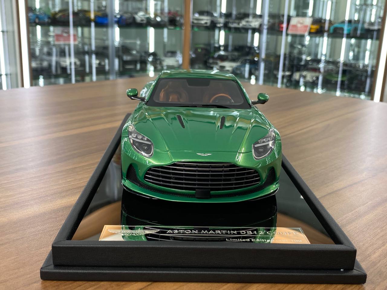 1/18 Resin Aston Martin DB12 Coupe – MotorHelix Iridescent Emerald Limited 199 pcs