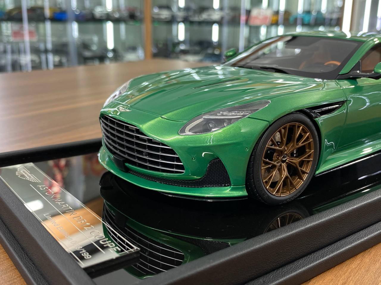 1/18 Resin Aston Martin DB12 Coupe – MotorHelix Iridescent Emerald Limited 199 pcs