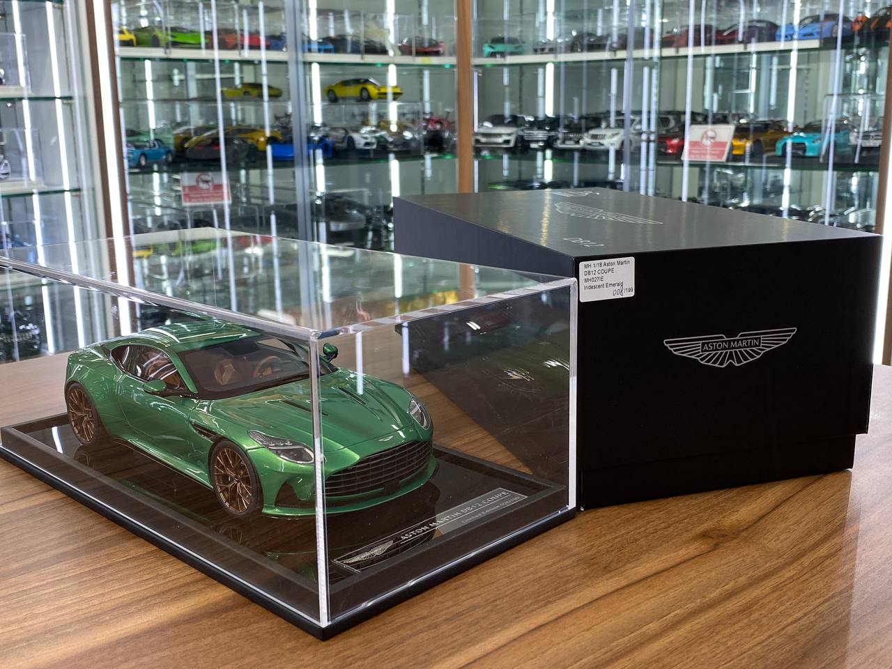 1/18 Resin Aston Martin DB12 Coupe – MotorHelix Iridescent Emerald Limited 199 pcs