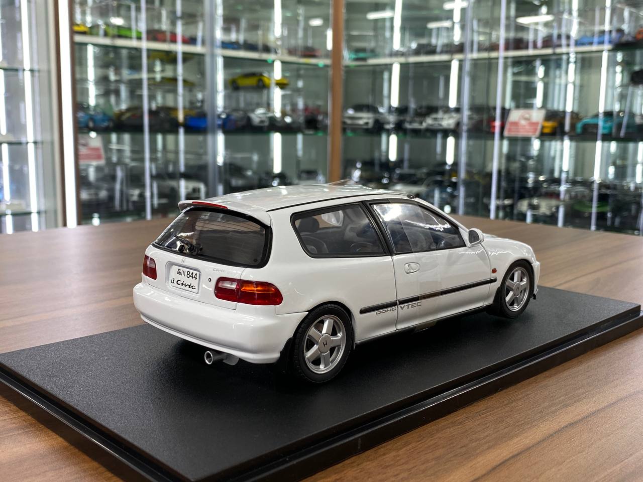 1/18 Diecast Honda Civic (EG6) 1991 by Solido in White