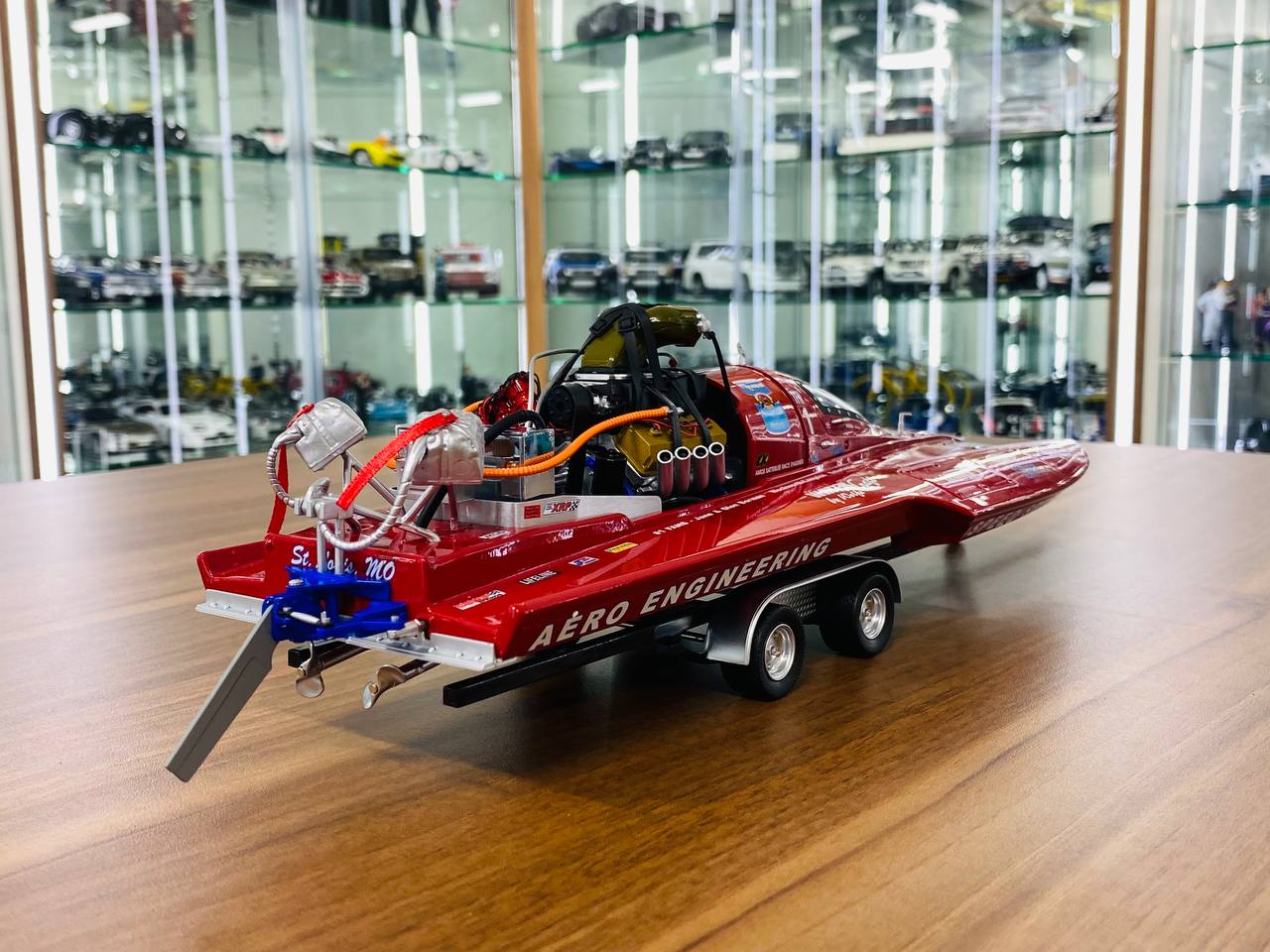 1/18 Diecast BAD 2006 THF Series Lou Osmans Speed Sport Special Top Fuel Hydro 2005 Champion with Drag Boat Trailer in Red