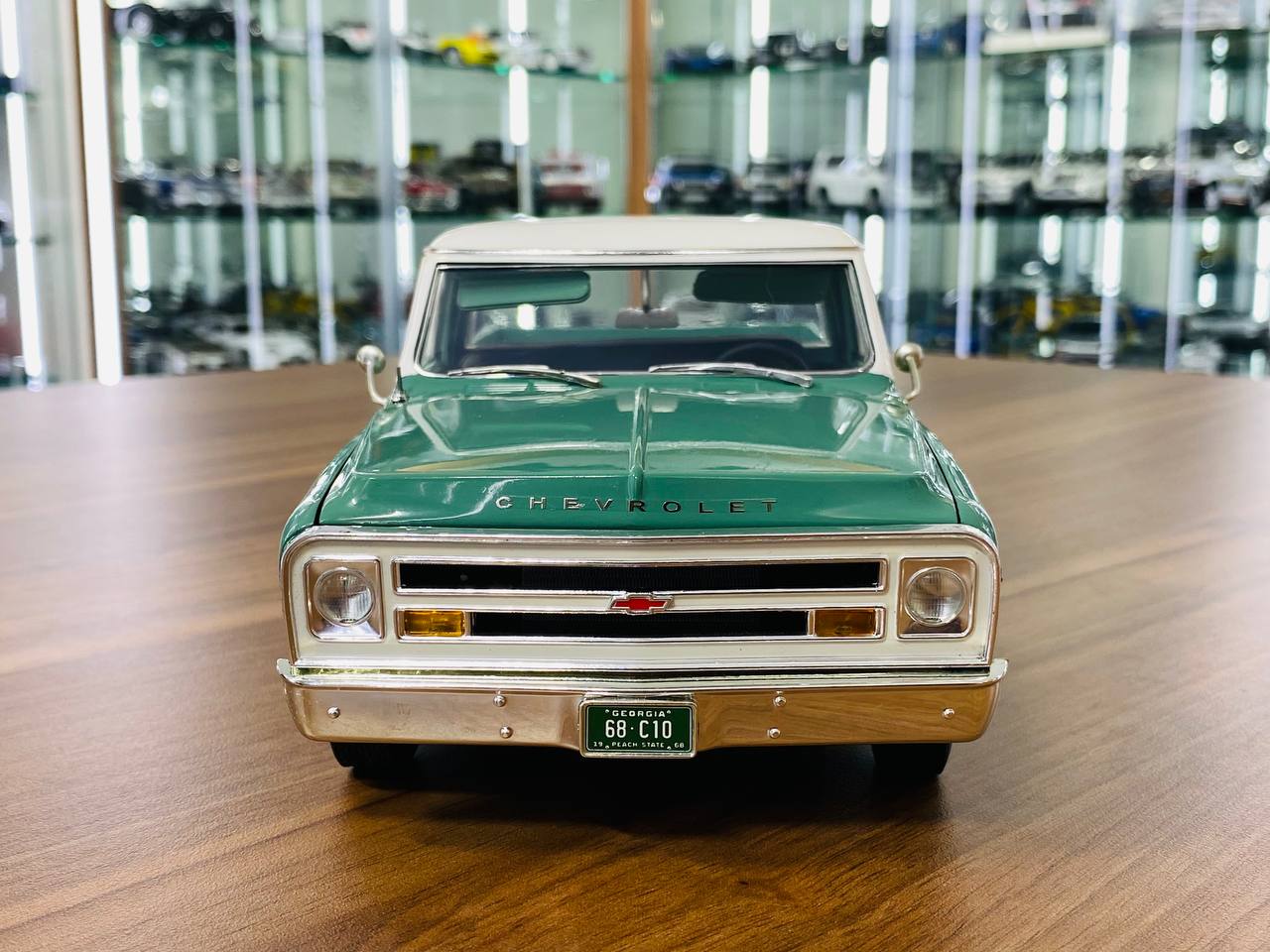 1/18 Diecast Model - ACME Chevrolet C-10 1968 Pickup Truck in Green
