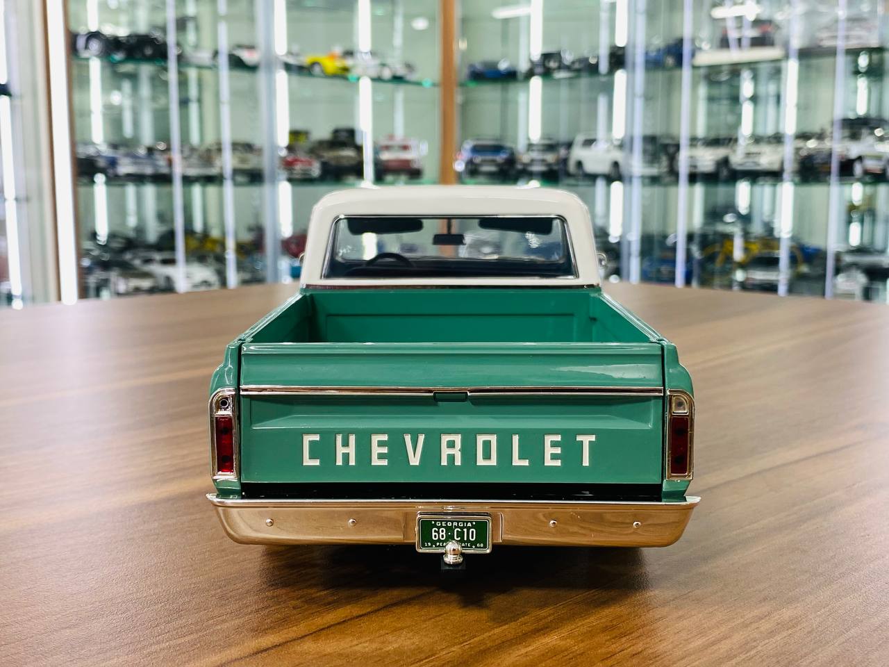 1/18 Diecast Model - ACME Chevrolet C-10 1968 Pickup Truck in Green