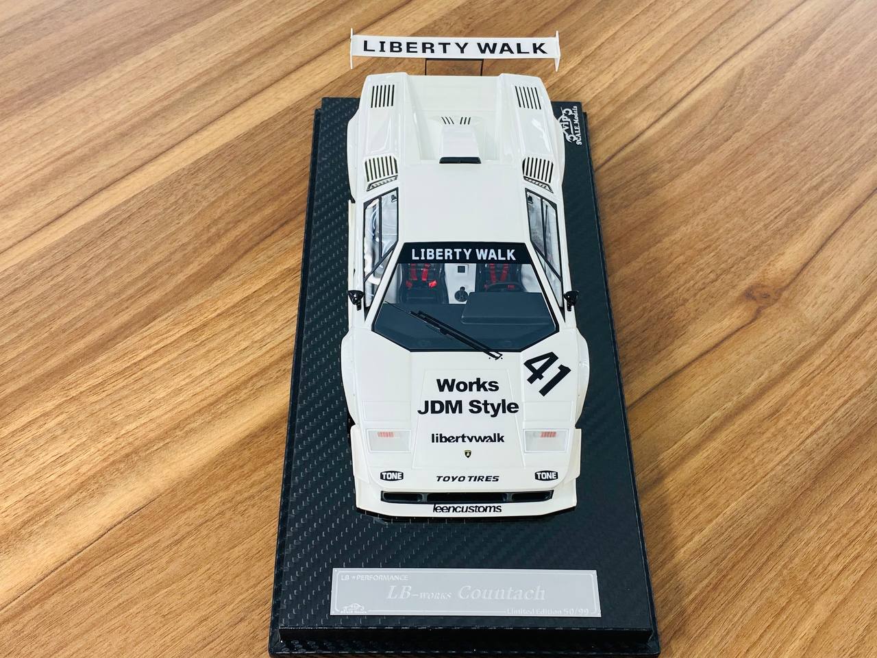 1/18 Resin Model - VIP Models Lamborghini Countach LB-Work #41 in White, Limited to 99 Pieces