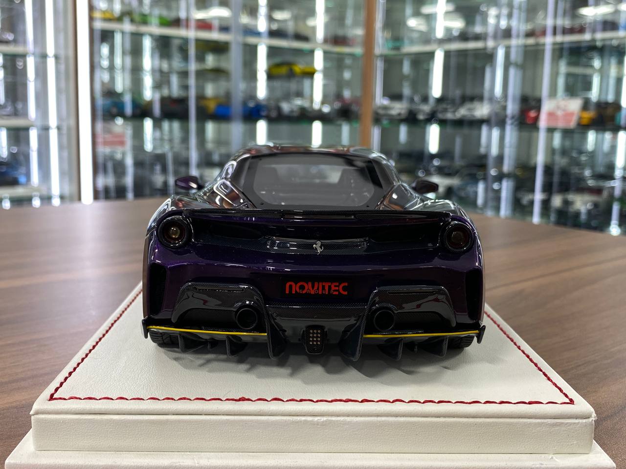 1/18 Resin Ferrari 488 PISTA novitec by Davis & Giovanni in Vietallic purple, yellow stripes Limited- 30 pcs