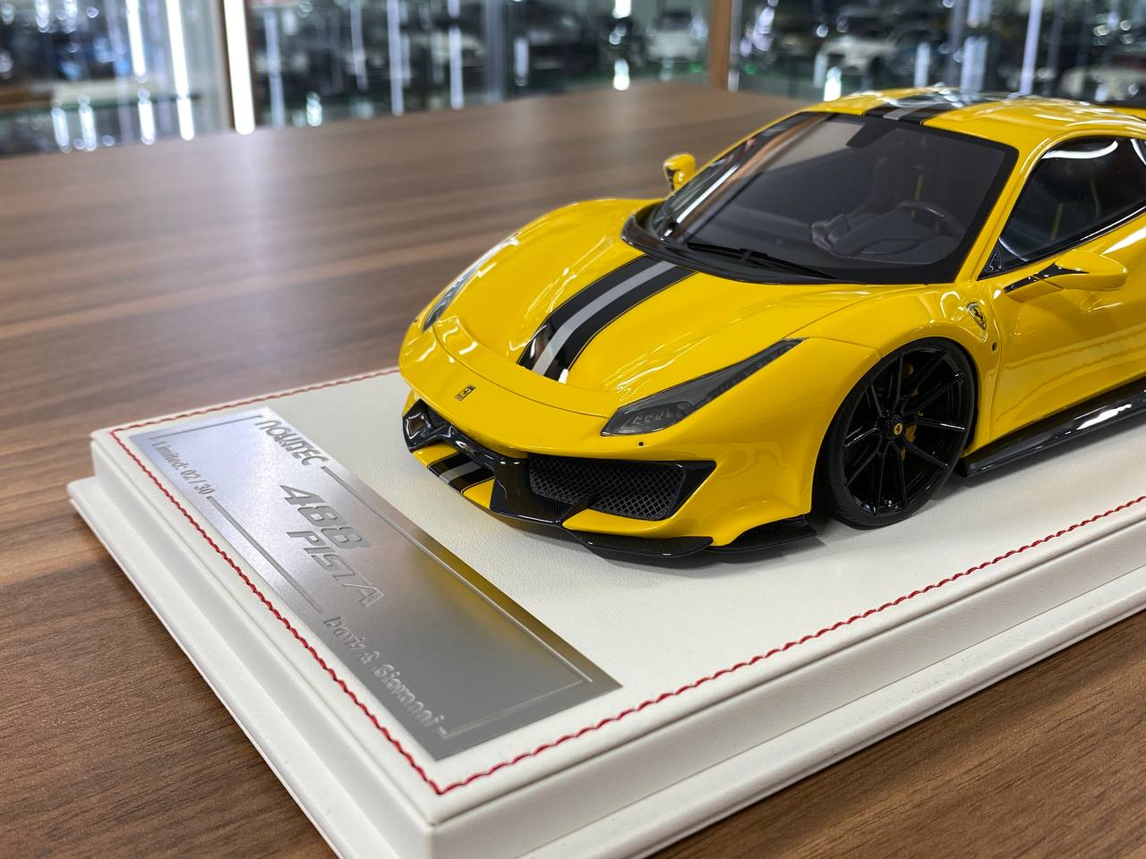 1/18 Resin Ferrari 488 PISTA Novitec by Davis & Giovanni in Giallo Modena, silver/black stripe Limited- 30 pcs