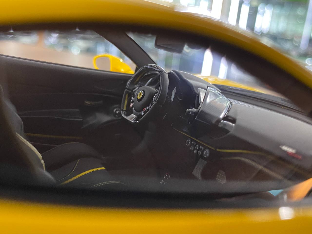 1/18 Resin Ferrari 488 PISTA Novitec by Davis & Giovanni in Giallo Modena, silver/black stripe Limited- 30 pcs