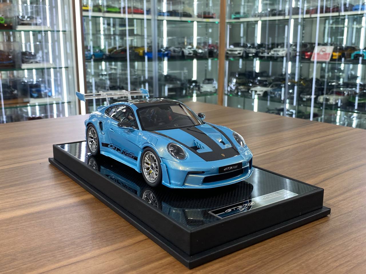 1/18 Resin Timothy & Pierre Porsche 911 GT3 RS (992.1) Mirage Chrome Blue Limited Edition: 20 pcs