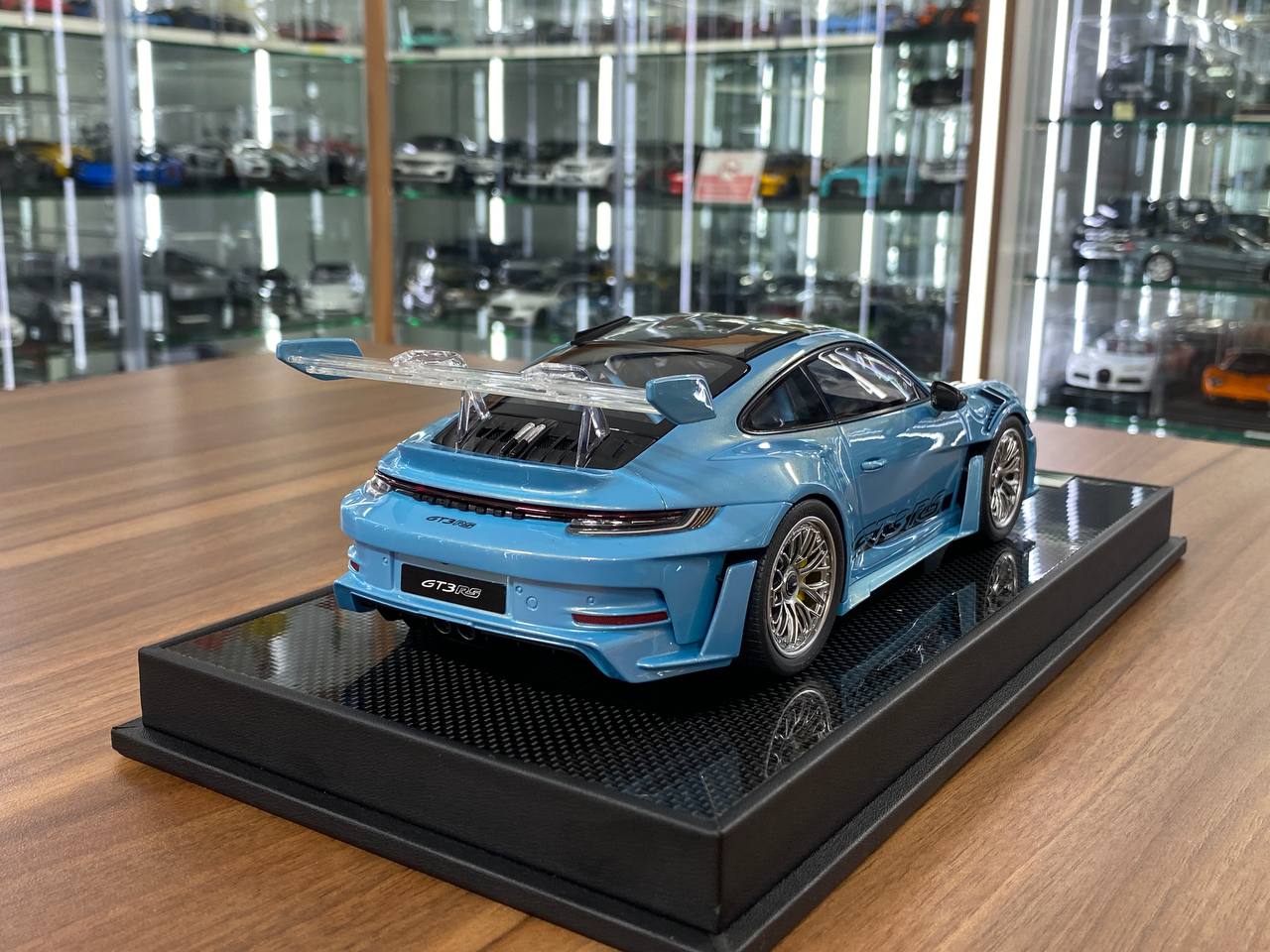 1/18 Resin Timothy & Pierre Porsche 911 GT3 RS (992.1) Mirage Chrome Blue Limited Edition: 20 pcs