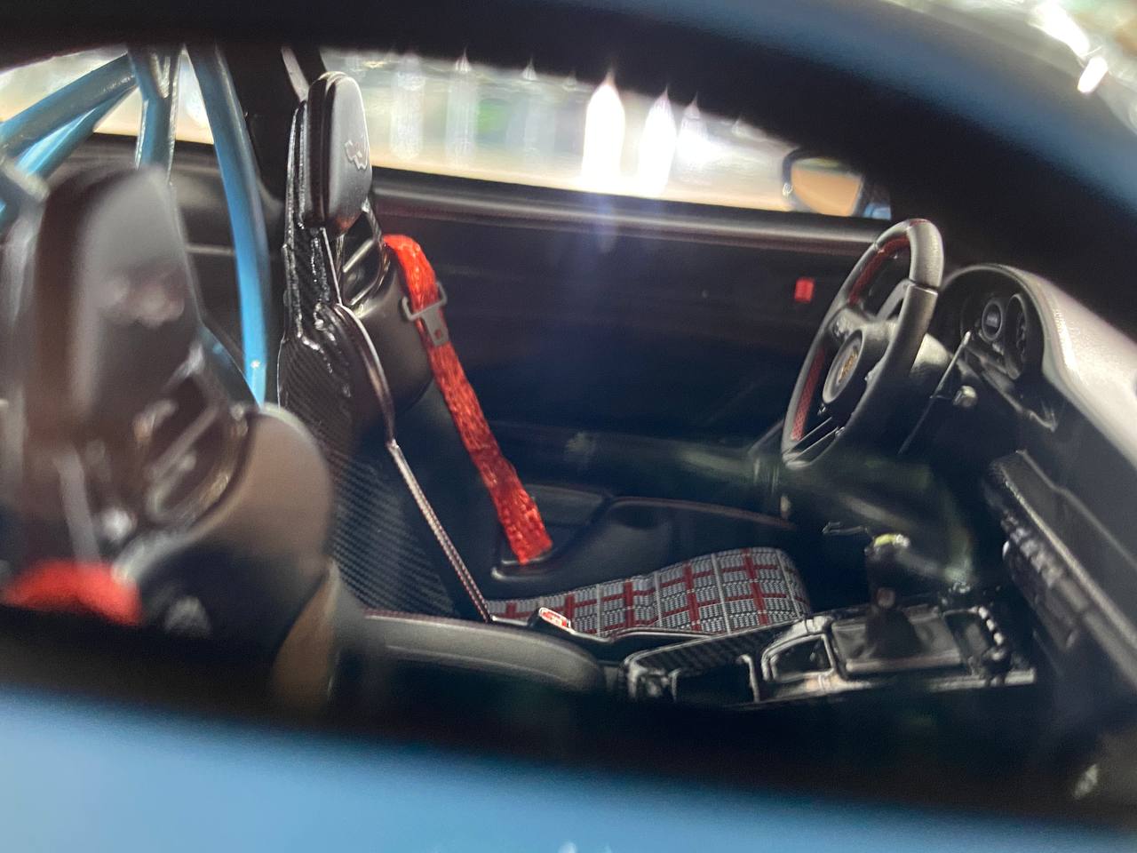 1/18 Resin Timothy & Pierre Porsche 911 GT3 RS (992.1) Mirage Chrome Blue Limited Edition: 20 pcs