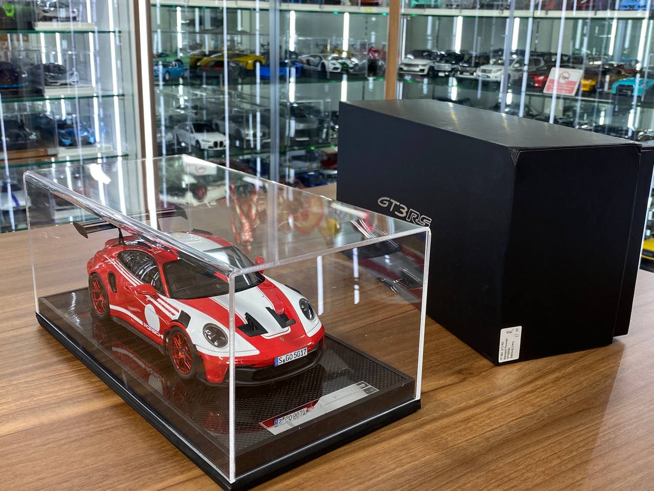 1/18 Resin Timothy & Pierre Porsche 911 GT3 RS (992.1)  Salzburg Livery / red rim Limited Edition: 25 pcs