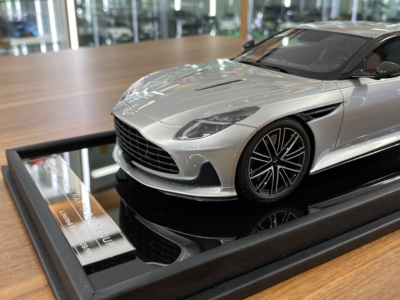 1/18 Resin MotorHelix Aston Martin DB12 Coupe Lightning Silver Limited Edition: 99 pcs