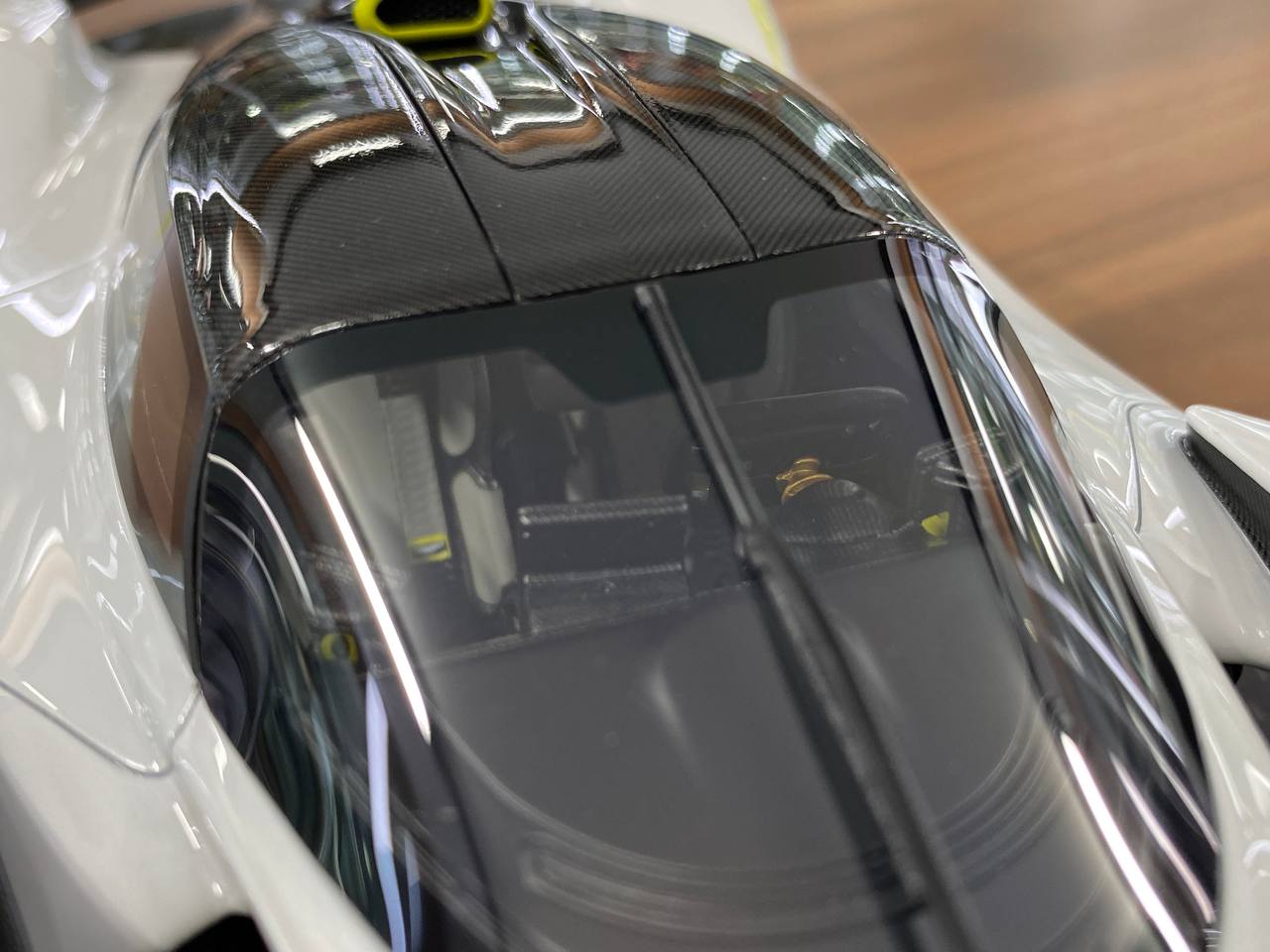 1/18 Resin Model Fronti Art Aston Martin Valkyrie Pearl White Limited 300 units