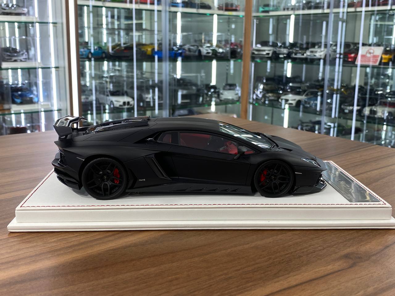 1/18 Resin Lamborghini AVENTADOR Novitec TORADO by Davis & Giovanni in Matt Black , ADV1 rim Limited- 1 of 1