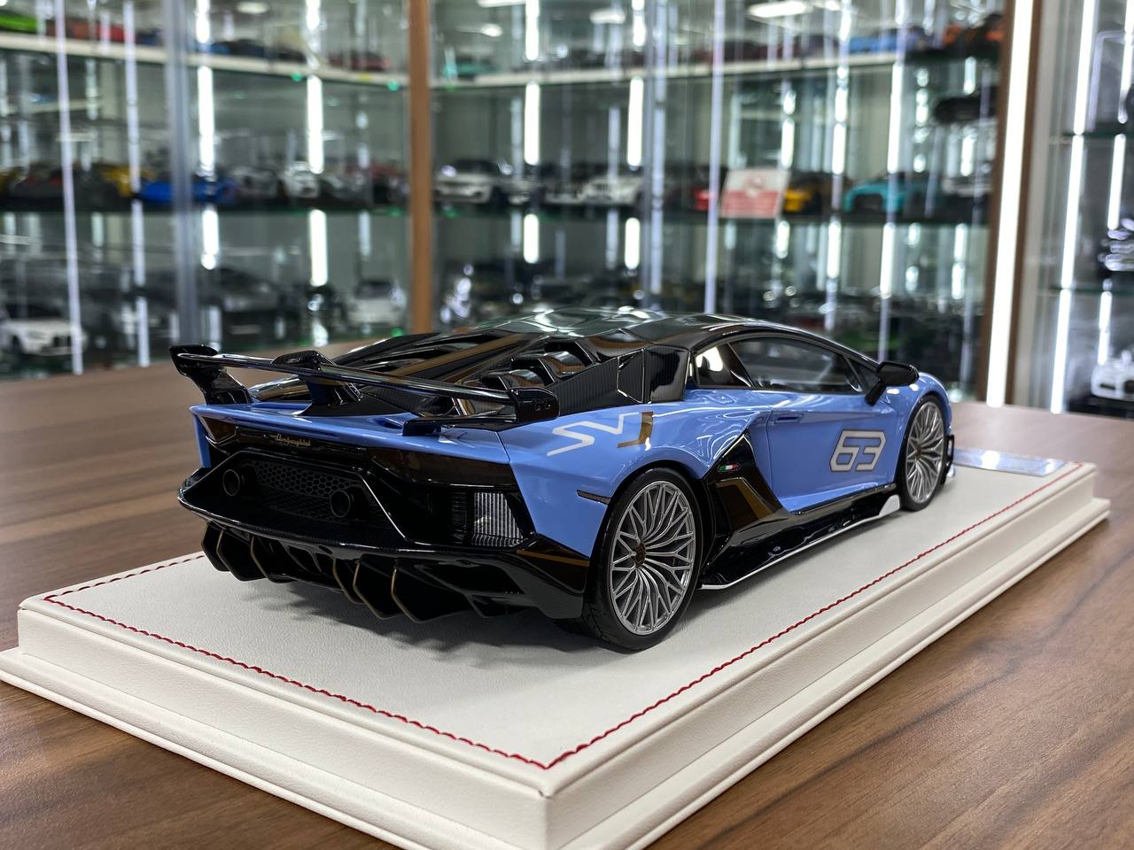 1/18 Resin Lamborghini AVENTADOR SVJ #63 Blue , carbon roof Limited- 06 pcs by Davis & Giovanni