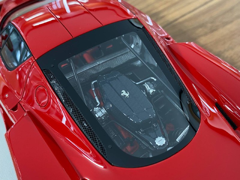 1/18 Resin Ferrari Enzo | Davis & Giovanni | Limited 30 pcs | Rosso Corsa / Black, Red Interior