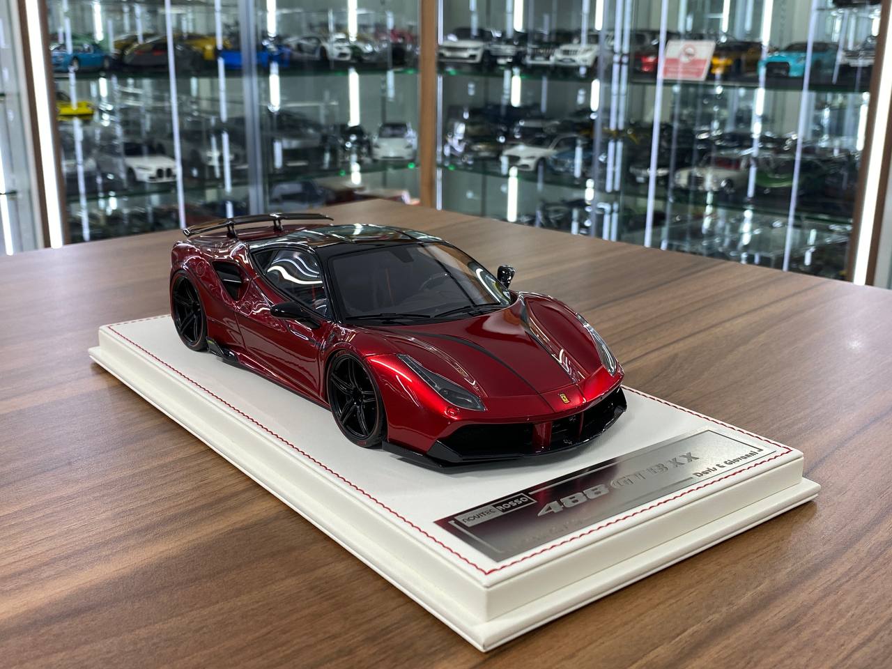1/18 Resin Ferrari 488 GTB XX Novitec Rosso | Davis & Giovanni | Limited 8 pcs | Chrome Red