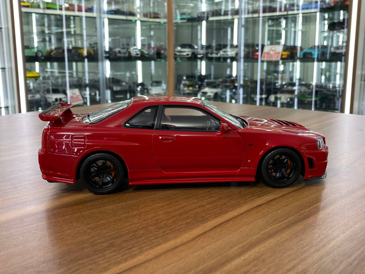 1/18 Diecast – Nissan Skyline GT-R R34 Customized Version | MotorHelix | Limited 399 pcs | Active Red