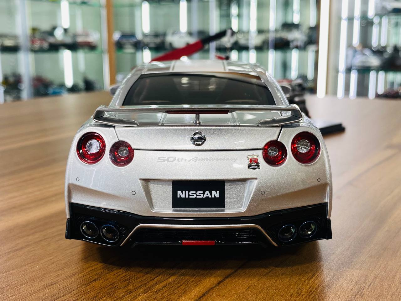 1/18 Diecast MotorHelix Nissan GT-R R35 50th Anniversary in Silver Ultimate Metal, Limited to 599 Pieces