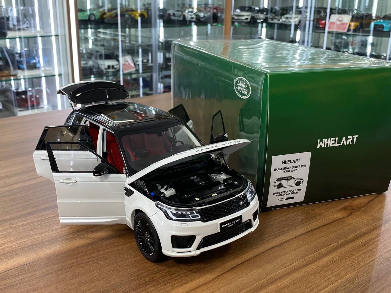 1/18 Diecast Whelart Land Rover Range Rover SPORT 2018 White| Full opening
