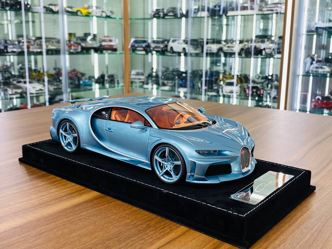 Bugatti Chiron Sport Noir – Autoart 1/18, Maquette Résine Collection Neuve