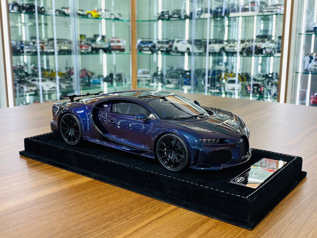 1/18 H&H Bugatti Chiron Super Sport 300+ Chameleon |Limited
