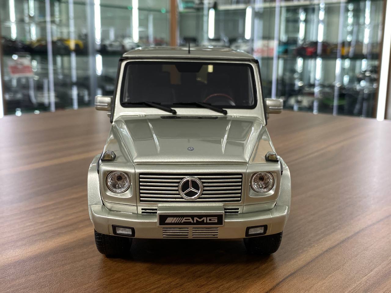 1/18 Resin Model – Mercedes-Benz G55 AMG | OttO Mobile| Gold | Limited 999 pcs