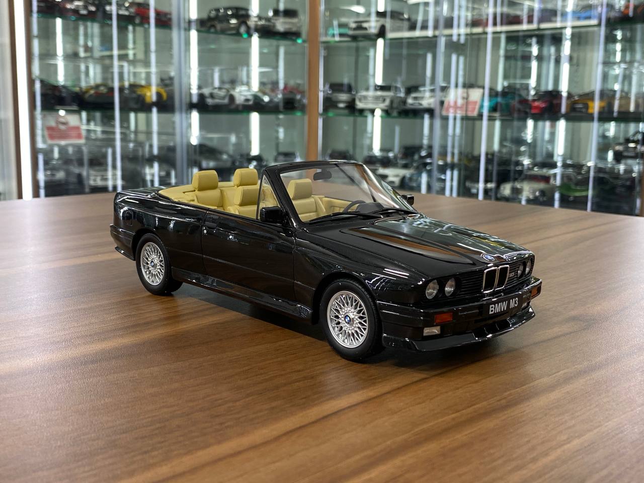 1/18 Resin Model OttO Mobile BMW M3 E30 Convertible – Black – Limited 3000 pcs