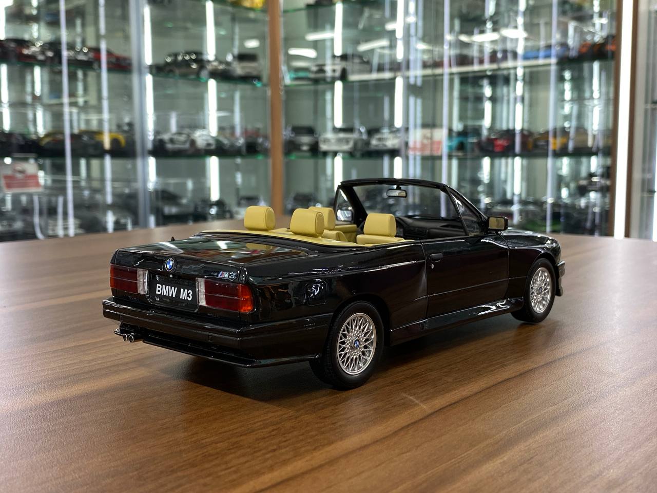 1/18 Resin Model OttO Mobile BMW M3 E30 Convertible – Black – Limited 3000 pcs