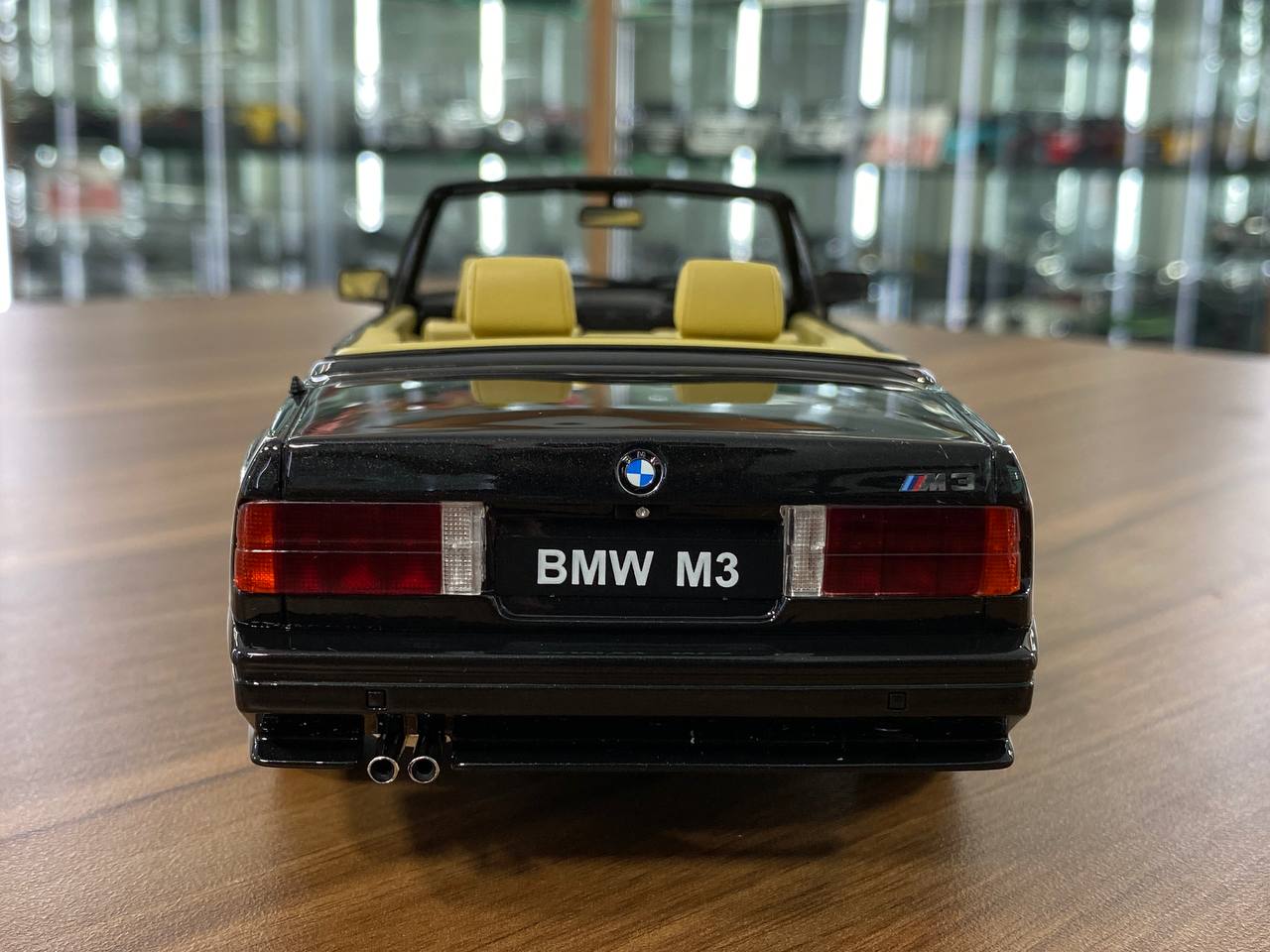 1/18 Resin Model OttO Mobile BMW M3 E30 Convertible – Black – Limited 3000 pcs