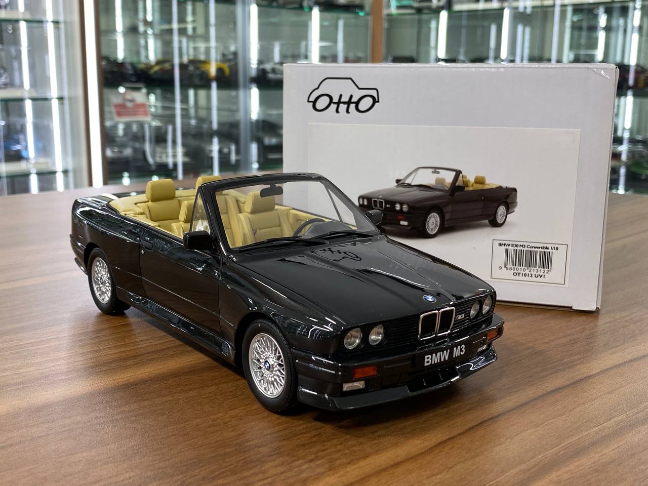 1/18 Resin Model OttO Mobile BMW M3 E30 Convertible – Black – Limited 3000 pcs