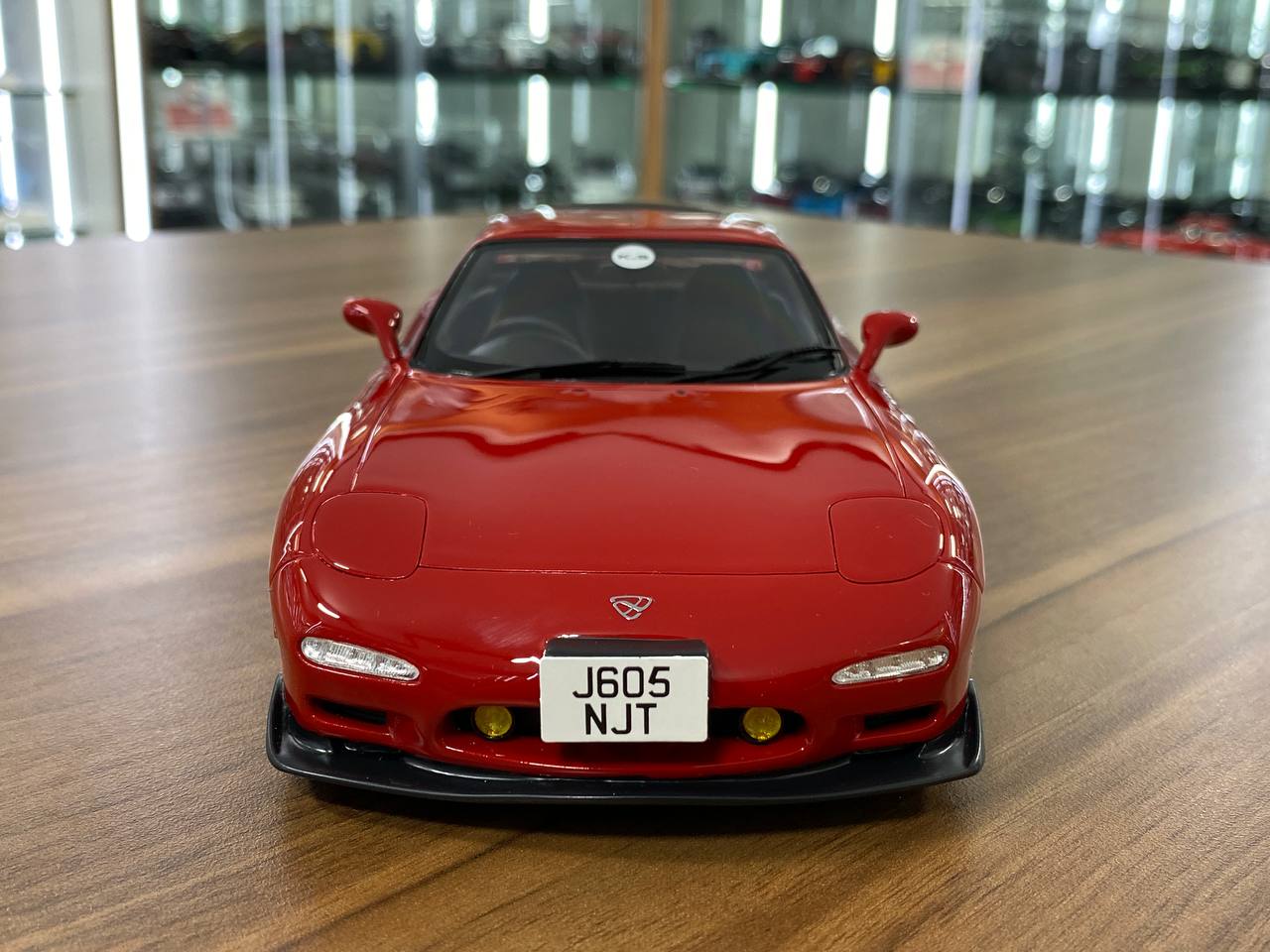 1/18 Resin Model OttO Mobile Mazda RX7 FD Khyzyl Saleem – Red – Limited 3000 pcs
