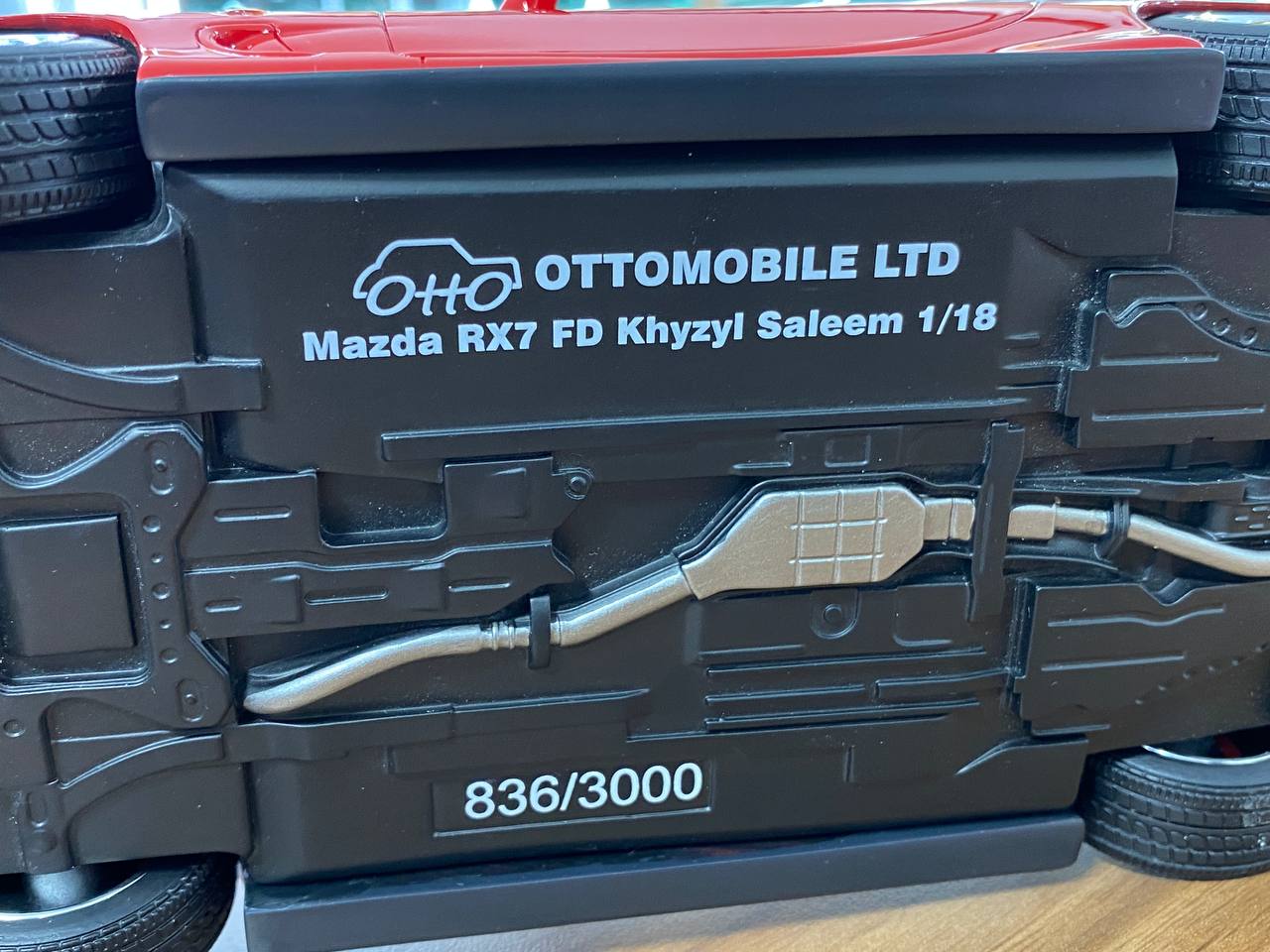 1/18 Resin Model OttO Mobile Mazda RX7 FD Khyzyl Saleem – Red – Limited 3000 pcs