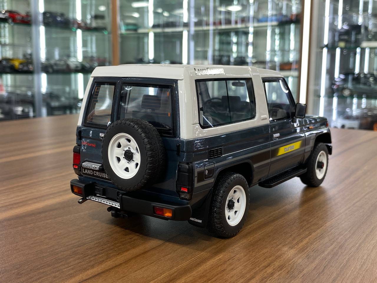 1/18 Resin Model OttO Mobile Toyota Land Cruiser Turbo (LJ73) 1987 – Grey Blue – Limited 3000 pcs