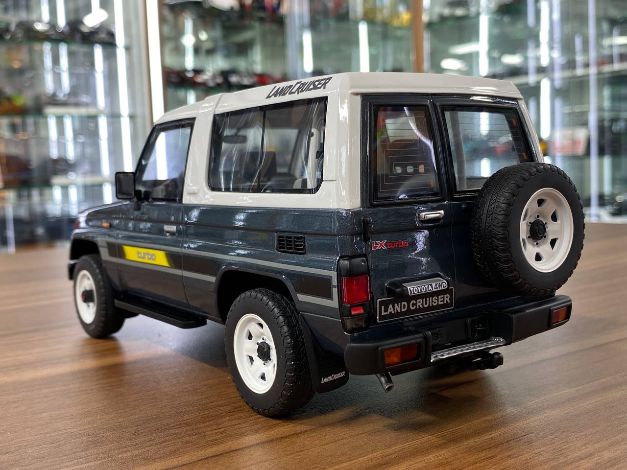 1/18 Resin Model OttO Mobile Toyota Land Cruiser Turbo (LJ73) 1987 – Grey Blue – Limited 3000 pcs
