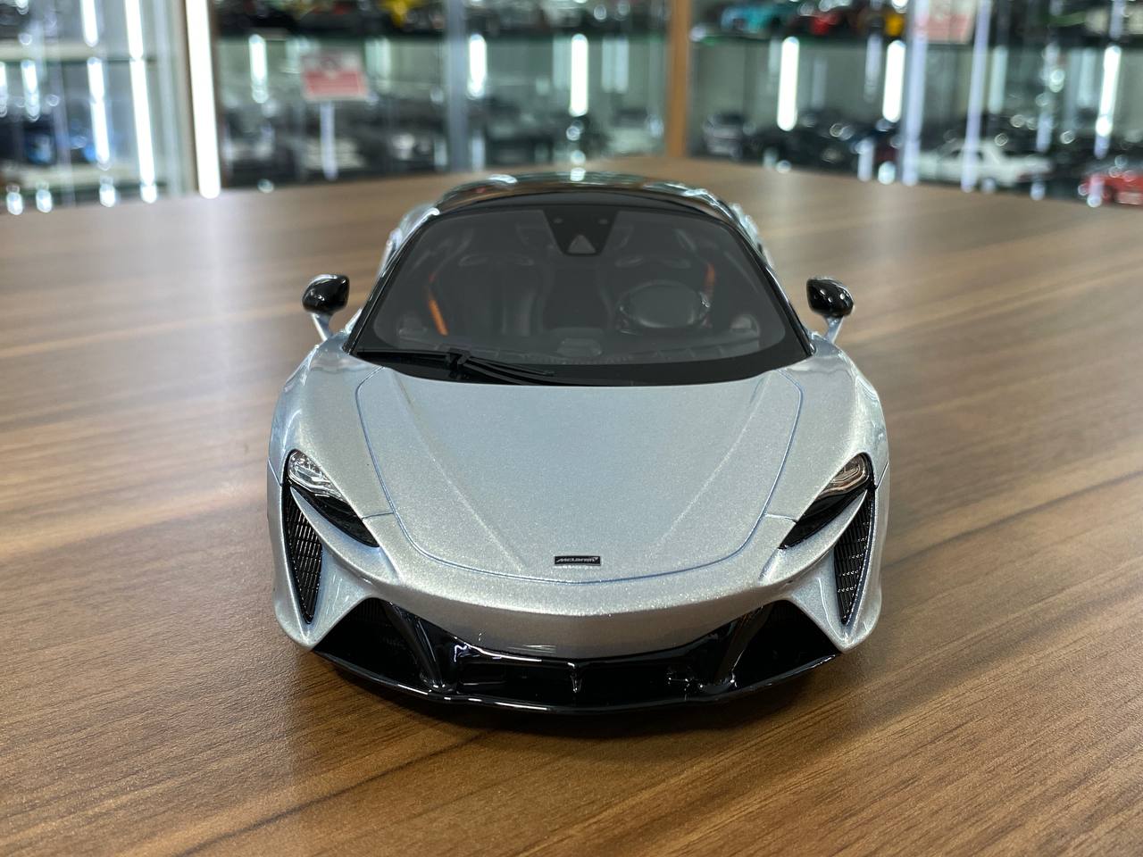 1/18 Resin Model GT Spirit McLaren Artura 2021 – Silver – Limited 999 pcs