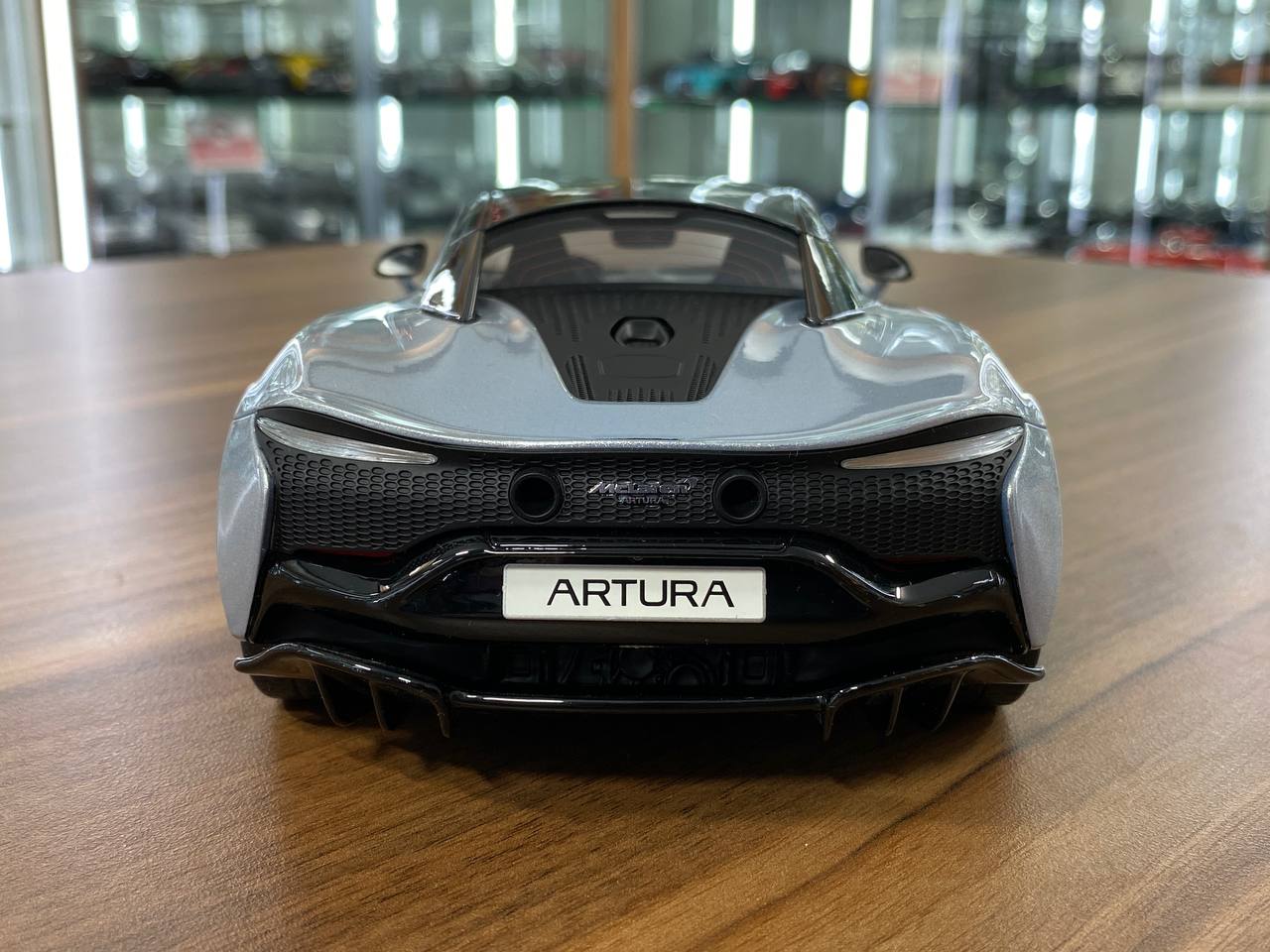1/18 Resin Model GT Spirit McLaren Artura 2021 – Silver – Limited 999 pcs