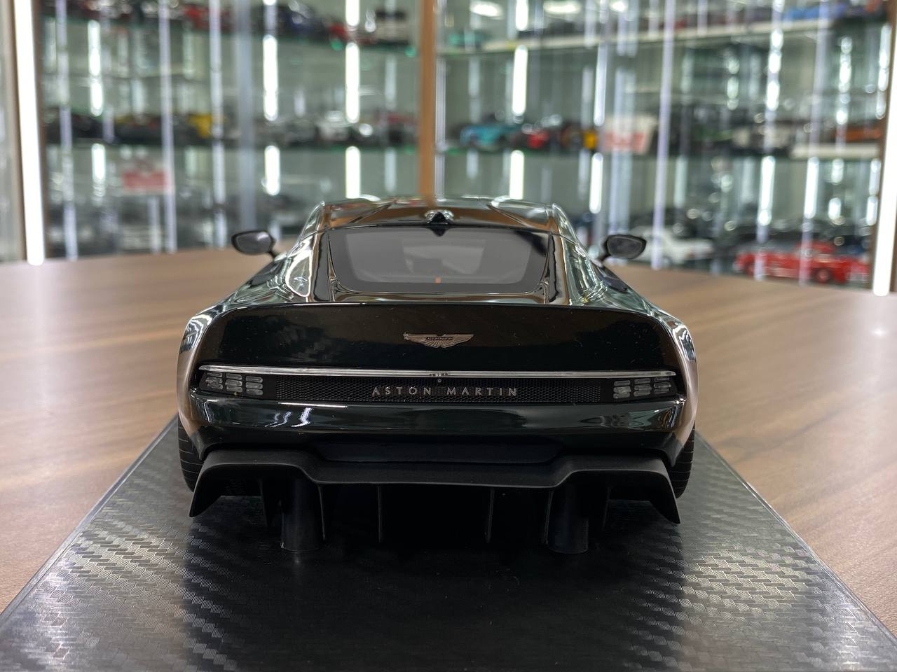 1/18 Resin Model GT Spirit Aston Martin Victor 2021 – Dark Green – Limited Edition