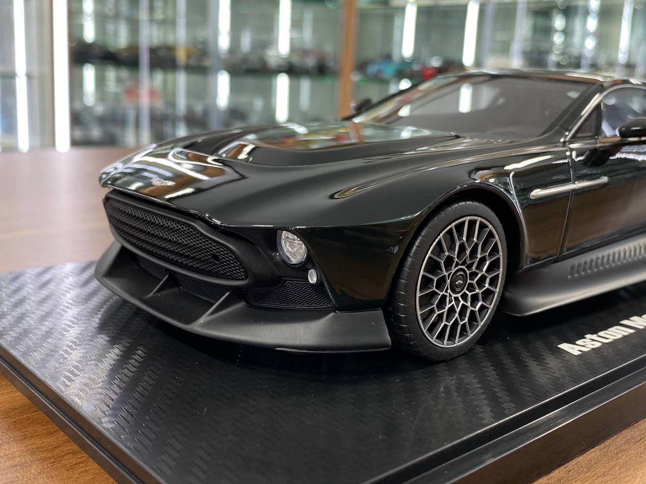 1/18 Resin Model GT Spirit Aston Martin Victor 2021 – Dark Green – Limited Edition