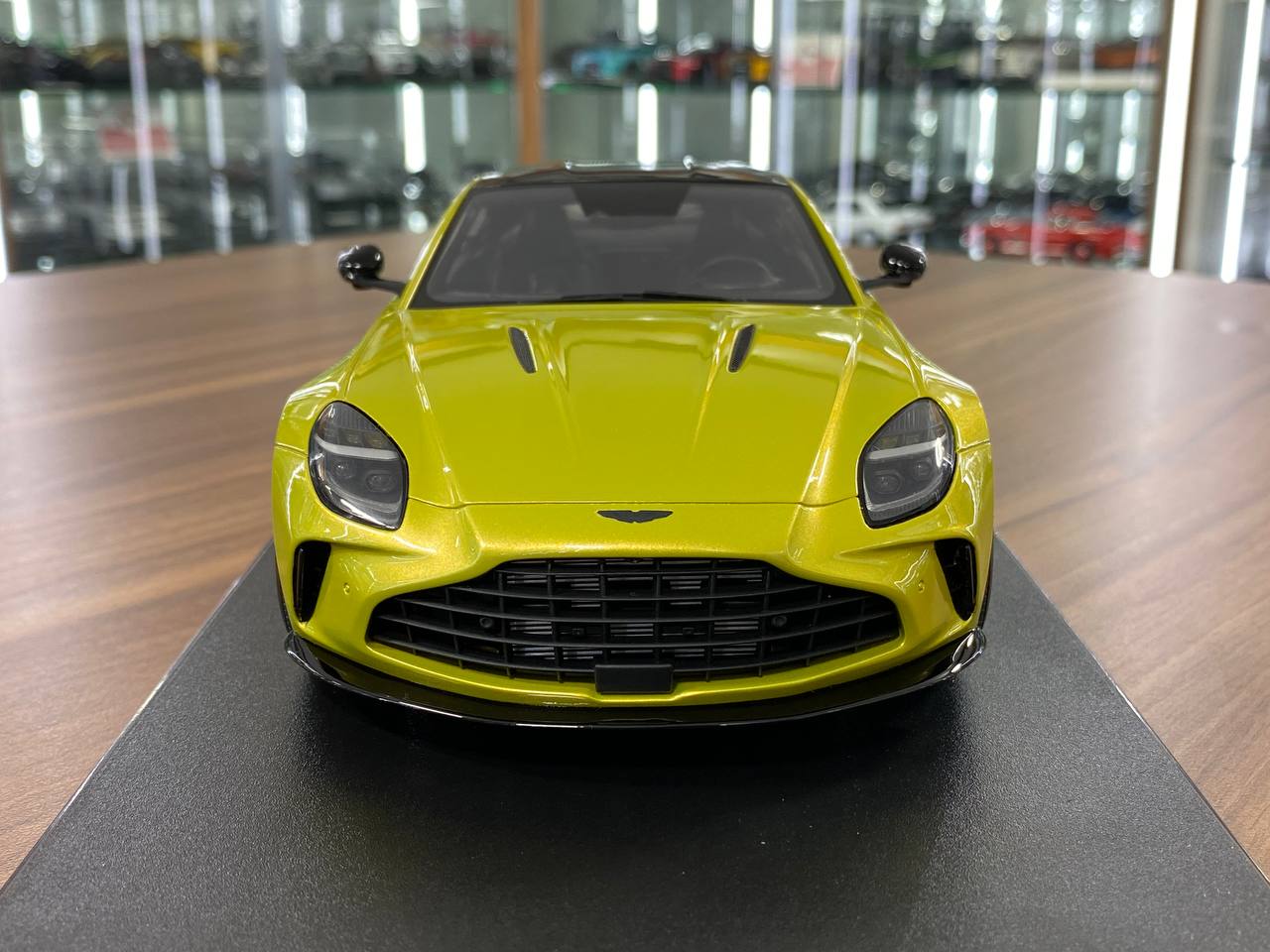 1/18 Resin Model GT Spirit Aston Martin Vantage 2024 – Yellow – Limited Edition