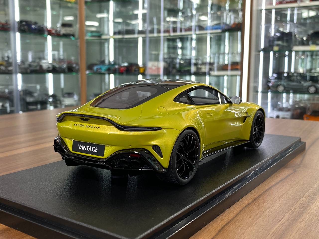 1/18 Resin Model GT Spirit Aston Martin Vantage 2024 – Yellow – Limited Edition
